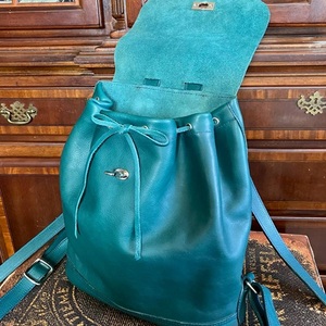 イタリア 本革 ミネルバ リュックサック カラー：オルテンシア(青緑系)