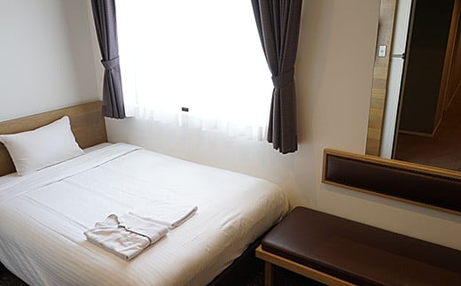 ホテルエメラルドアイル石垣島宿泊券　シングル１名様（無料朝食付）EI-001