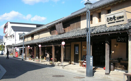 【ご当地お土産付き】豆田町散策ガイドツアー2名分　日田市 / こだわり大分 観光ツアー レトロ 大分県[ARBT003]