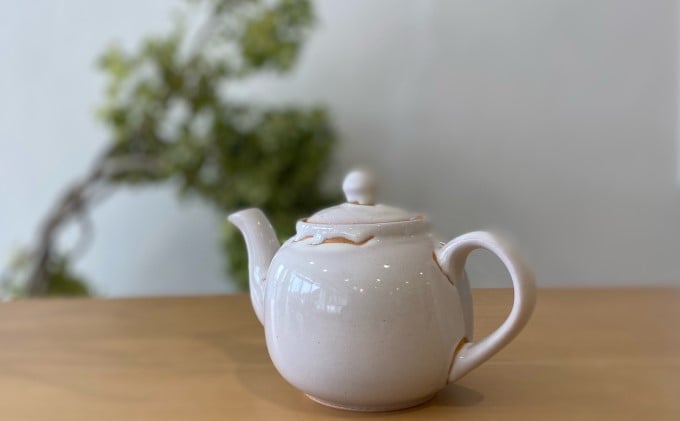 
                  《萩焼》白萩 ポット   2-2A
                