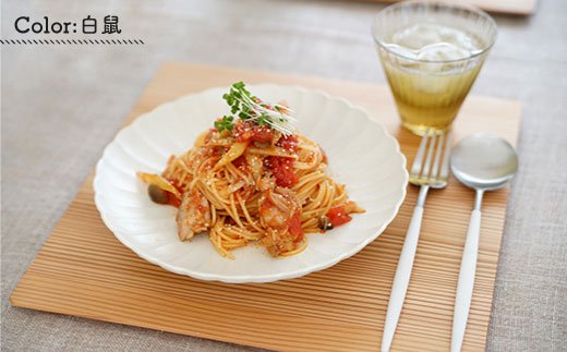 【波佐見焼】花しのぎ 大皿 (栗・白鼠) 大皿【団陶器】 [PB13]