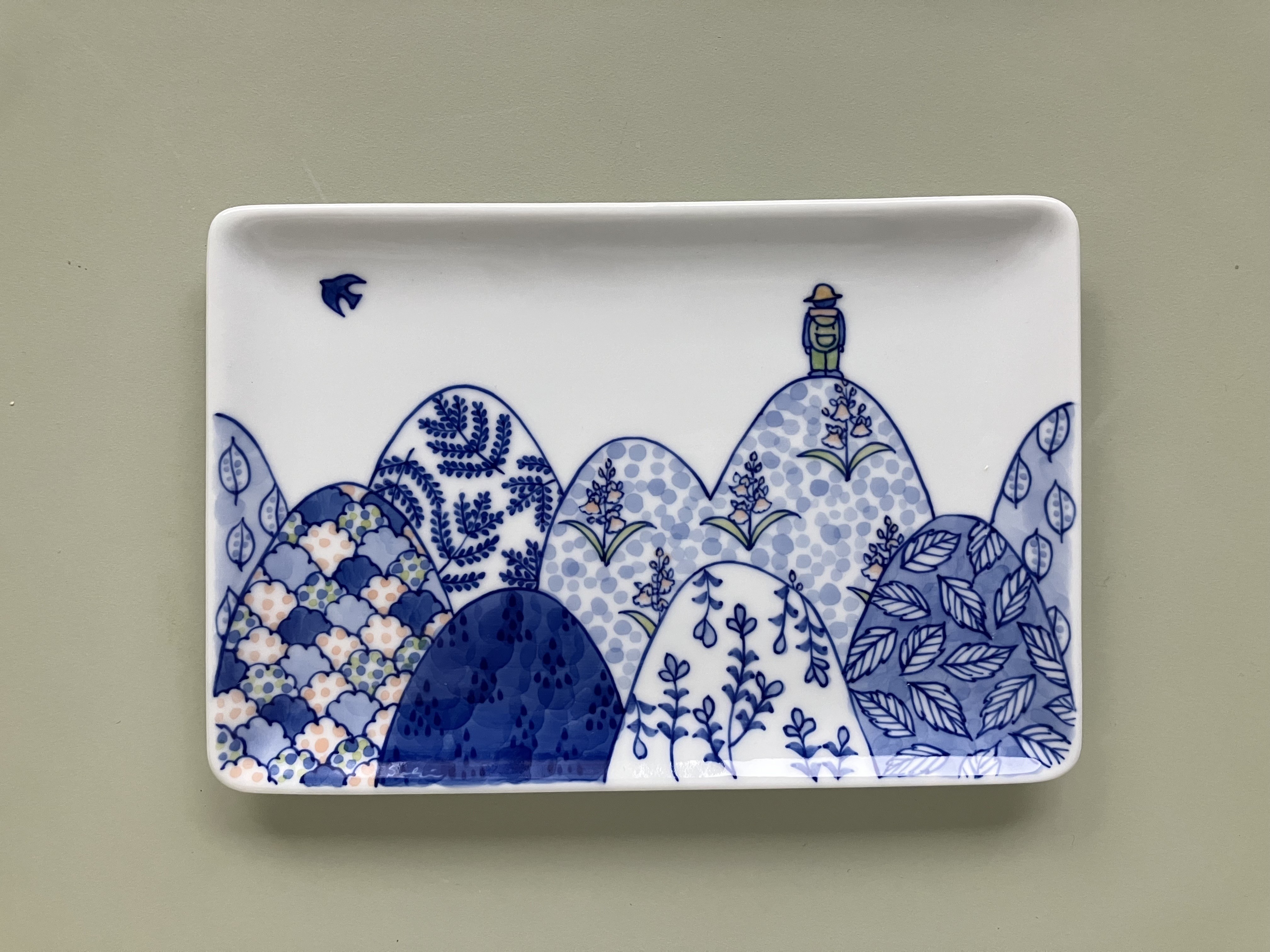 
                  【伝統工芸士・陶磁器作家 太田早紀】やまびこ 長角皿 1枚
                