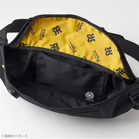 阪神タイガース承認　ボディバッグ　トップホルダー付【1541496】