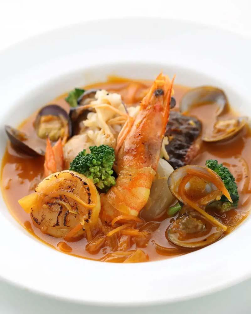 【La mer giki】＜ディナー＞ブイヤベースコースお食事券2名様分（ぐるなびセレクション） 261009_A-NB044