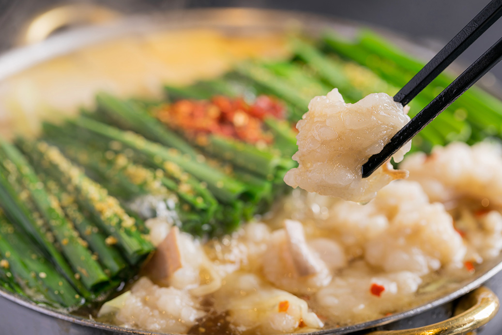 「おおやま」博多もつ鍋(しょうゆ味/4人前) 吉富町/株式会社吉浦コーポレーション [BGAD021]