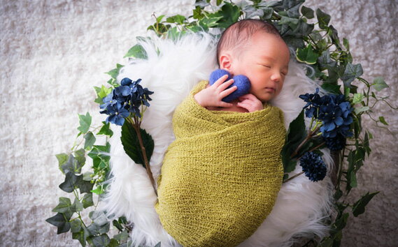 【ふるさと納税】写真 新生児 ニューボーンフォト 撮影 チケット 1枚 | 写真 フォト 赤ちゃん ニューボーン ファミリー パパ ママ 記念 記念写真 チケット いりそ写真館 埼玉県 狭山市