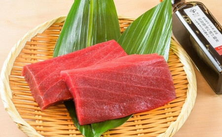 【期間限定】「鮨やすみつ」監修 天然  那智勝浦の漬け鮪丼 ～生本まぐろの極み～（まぐろ2冊550g・特製たれ200g付）【2026年3月～発送】