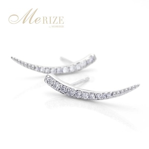 ピアス 天然 ダイヤモンド 0.30ct スタッド SIクラス ホーン ツノ シェイプ ムーン ダブルロックキャッチ【K18WG】P-151（KRP）G61-1410