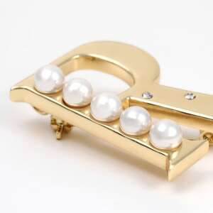 【RoseYumiRose】イニシャルパールブローチペンダント『R』【1675845】