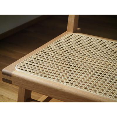 ふるさと納税 川越市 【UMEBACHI FURNITURE】 ラタンの椅子　国産クルミ材　籐張　【申込後生産】 |  | 01