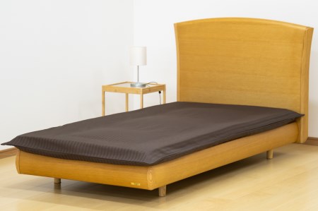  【ダニ忌避率99.3%】サテンストライプのマットレス専用カバー　ディープブラウン（シングル） 