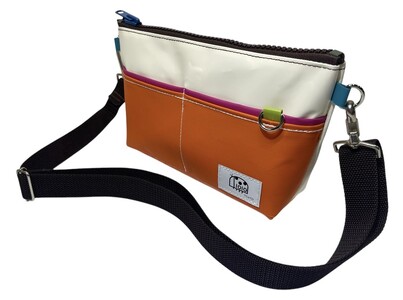 テント屋さんが作る サコッシュバッグ  02