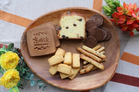 京丹後市焼菓子５種Aセット(塩クッキー、パウンドケーキチョコチップ、スティックビスケット、黒糖せんべい、焼き菓子（せんべい）)
