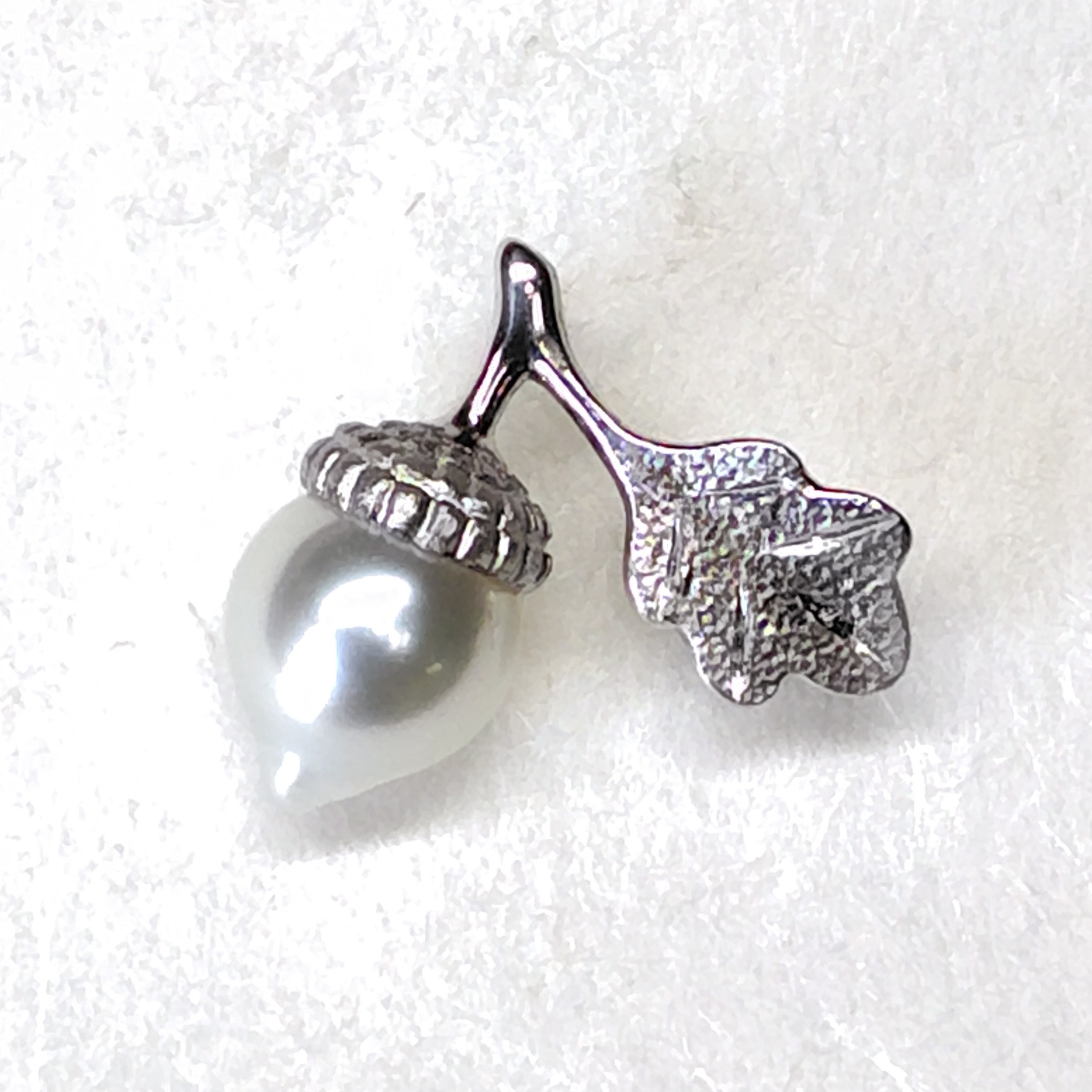 SV パール ピンタック ブローチ ドングリ 8.0 - 8.5mm 暁工房 ブローチ バロック 真珠 シルバー アクセサリー アコヤ真珠 本真珠 ファッション カジュアル お祝い ギフト プレゼント