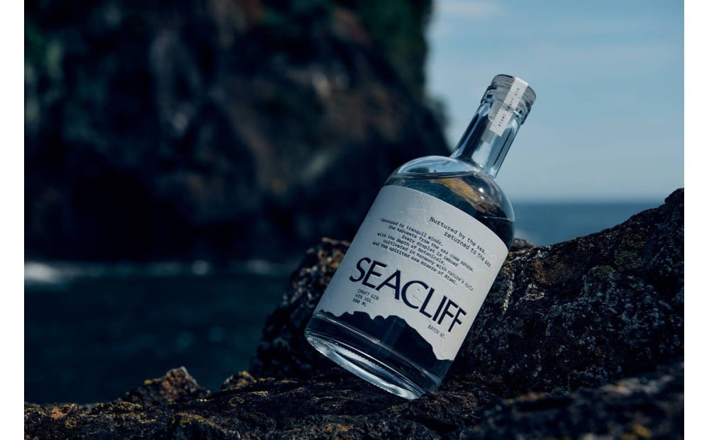 
            SEACLIFF STANDARD CRAFT GIN
          