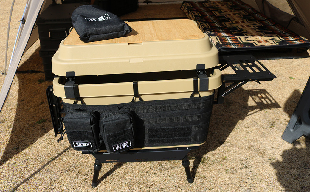 FOLDING TABLE トランクカーゴ用 ジャケット