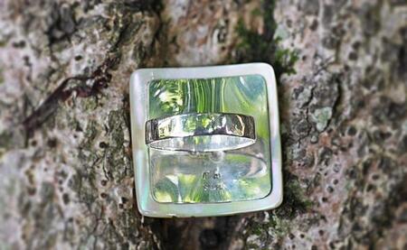 夜光貝を素材にした「リング」貝工房かざはな【RS-9】