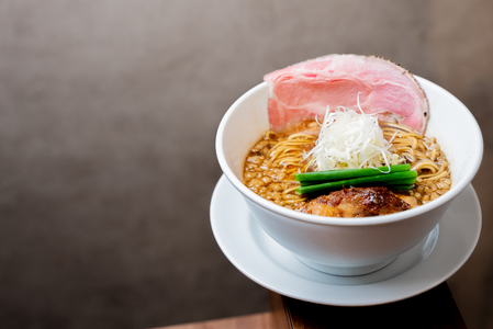 行列のできる有名店【らーめんこれこれ】食べ比べ３食セット【大阪府吹田市】