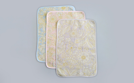 播州織　オリジナルガーゼ　花鳥柄ハンドタオル　ベージュ