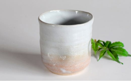 【ふるさと納税】萩焼 焼酎カップ（白）