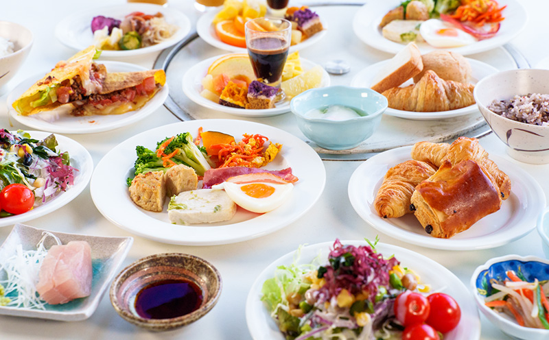 【ウォーターマークホテル沖縄 久米アイランド】KUMEスイートルーム 2名様(1泊夕朝食付) ご宿泊券 ホテル リゾート 沖縄 南国 久米島 琉球 離島 球美 癒し 海 ビーチ 大自然 星空 満天 休