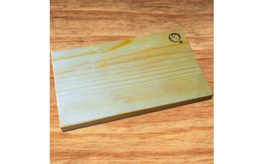 銀杏のまな板 耐水加工 (L37×W22×T2.2cm・並級) 台所 キッチン 調理道具 調理 料理 日用品 銀杏材 銀杏 【opbs001】【くにさき六郷舎】