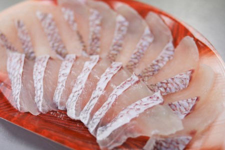 宿毛を代表する「真鯛」と「ブリ」のしゃぶしゃぶ鍋セット