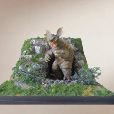 ふるさと納税 高石市 地底怪獣バラゴン/出現ジオラマ GK完成品《オリジナル1点もの》レジンキャスト製塗装済完成品 |  | 02