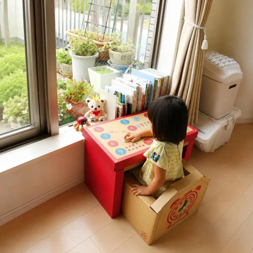 成長に合わせて使える段ボール家具　ジュニアデスクチェア&おうち型収納ボックス◇【カラー：赤】
