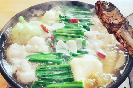 もつ鍋 あごだし セット 6～8人前 2回 定期便 総計 12～16人前 [Vive la vie! 長崎県 平戸市 hr42bgy420509]