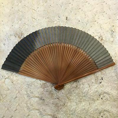 ふるさと納税 富士川町 草木染扇子(7寸5分45間)グレー