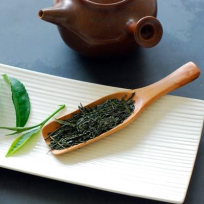 ふるさと納税 藤沢市 「丹沢大山茶(金)80g　水を守るお茶100g×2袋」オリジナル茶さじ1本付き詰め合わせ |  | 03