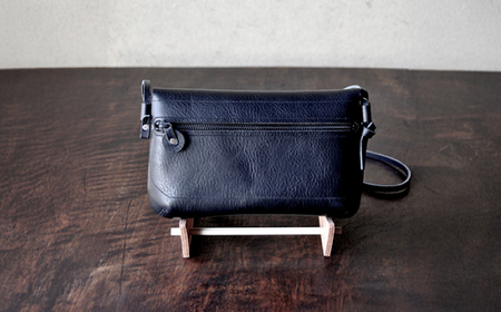 お散歩ポーチワイド（ブラック） topiv アクセサリーポーチ / 本革 牛革 小浜市 / topiv [BFAI011]