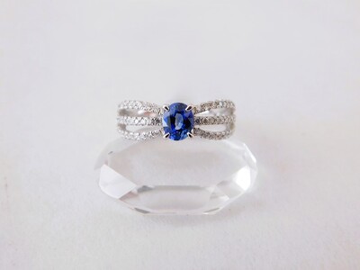 【一点もの】Pt900　サファイヤ（0.50ct）ダイヤモンドリング　K52　K06093-H