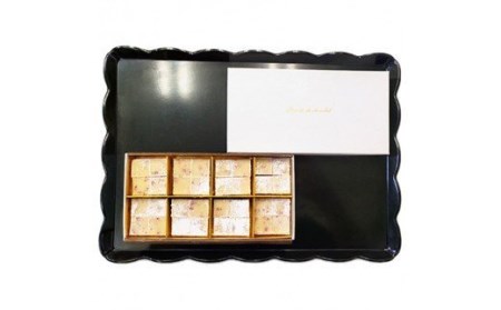 生チョコレート 16個入× 4種 （スイート、 ストロベリー、 抹茶、 マンゴー）