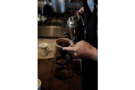 自家焙煎珈琲店Gosh（ゴーシュ）　珈琲とケーキの定期便(６回)[084-04]