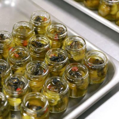 ふるさと納税 瀬戸内市  牡蠣の燻製オリーブオイル漬アヒージョピクルス佃煮 [ディナーライン][No.5735-0403] |  | 02