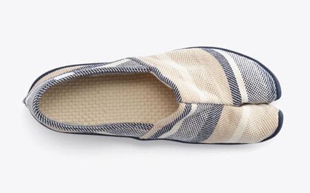 足袋型シューズ『たびりら』色：海 28.0cm