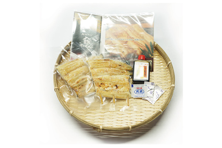ブランド鰻【でしこ】 うなぎ 国産 静岡 雌うなぎ 炭火 白焼 大 約150g 2串 計300g [ヤママツ村田商店 静岡県 吉田町 22424589-a]