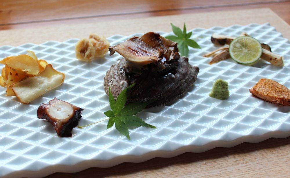 返礼品は器のみです。