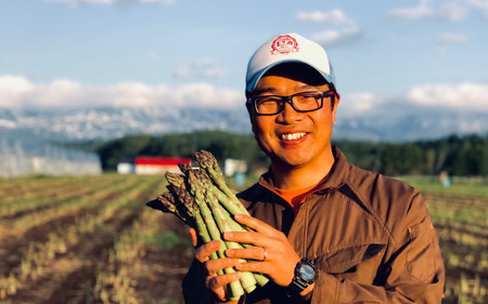 【令和7年産！】美瑛町幻のアスパラ 本山農場のラスノーブル（グリーンアスパラ）M～Lサイズ 1kg アスパラ アスパラ アスパラ アスパラ アスパラ [011-55]