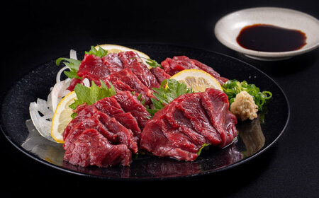 赤身馬刺し 約200g 約100g×2 馬刺し 馬肉 馬 小分け 冷凍【五右衛門フーズ熊本店】[AYBV019]