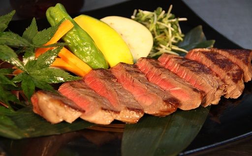 ステーキ食べ比べ (ロース・モモ×各2枚計600g) 豊後・米仕上牛 ステーキ 牛肉 肉 もも ロース ブランド牛 九州 国産 和牛 【スピード発送】