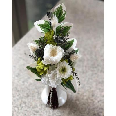 ふるさと納税 名古屋市 プリザーブドフラワー・静花(クリアケース入り)　ホワイト×グリーン