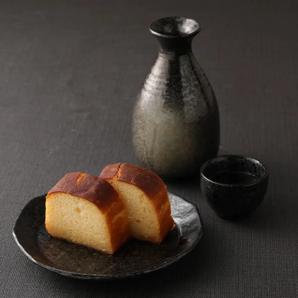 奥球磨銘菓 球磨焼酎カステラ 2本 【お酒に合うカステラ】お菓子 カステラ 米焼酎 お酒 和菓子 洋菓子 那須宝来堂 名店の味 009-0492