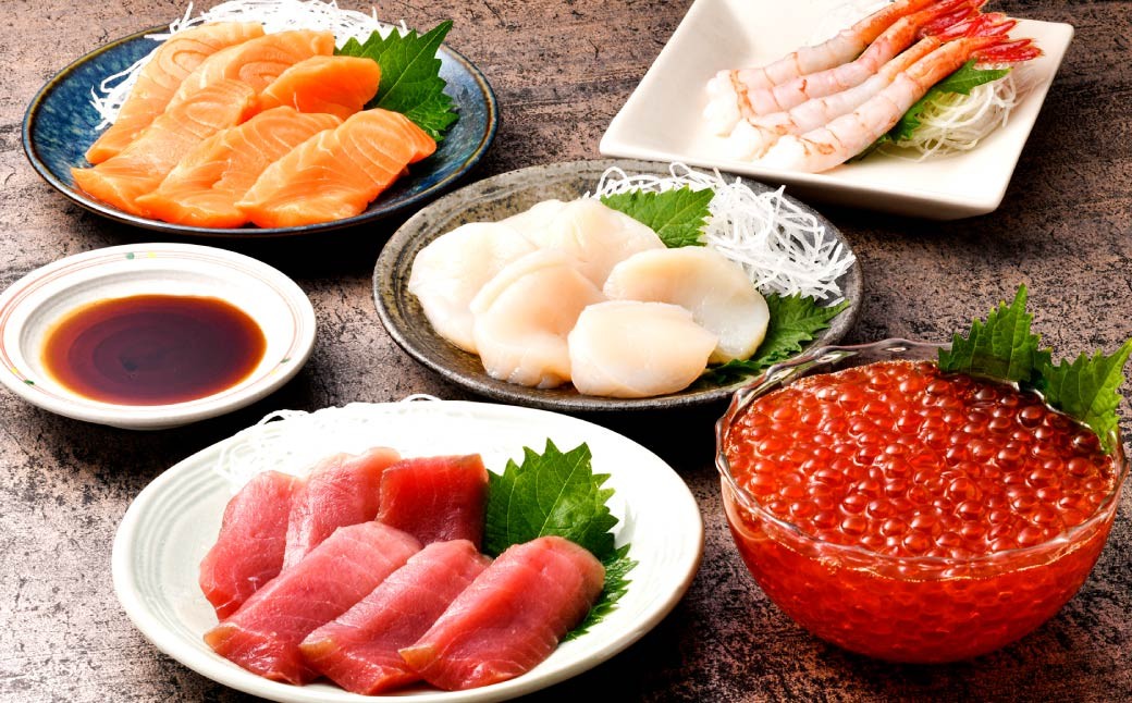 いくらたっぷり海鮮丼セット 4人用 イクラ いくら 海鮮丼 刺身 真空パック 小分け 北海道いくら 秋鮭 秋鮭イクラ 新鮮 海鮮 F4F-8627