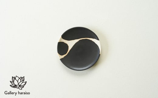 【沖縄のかわいい器】陶factory509 モノクロ皿／ブチ