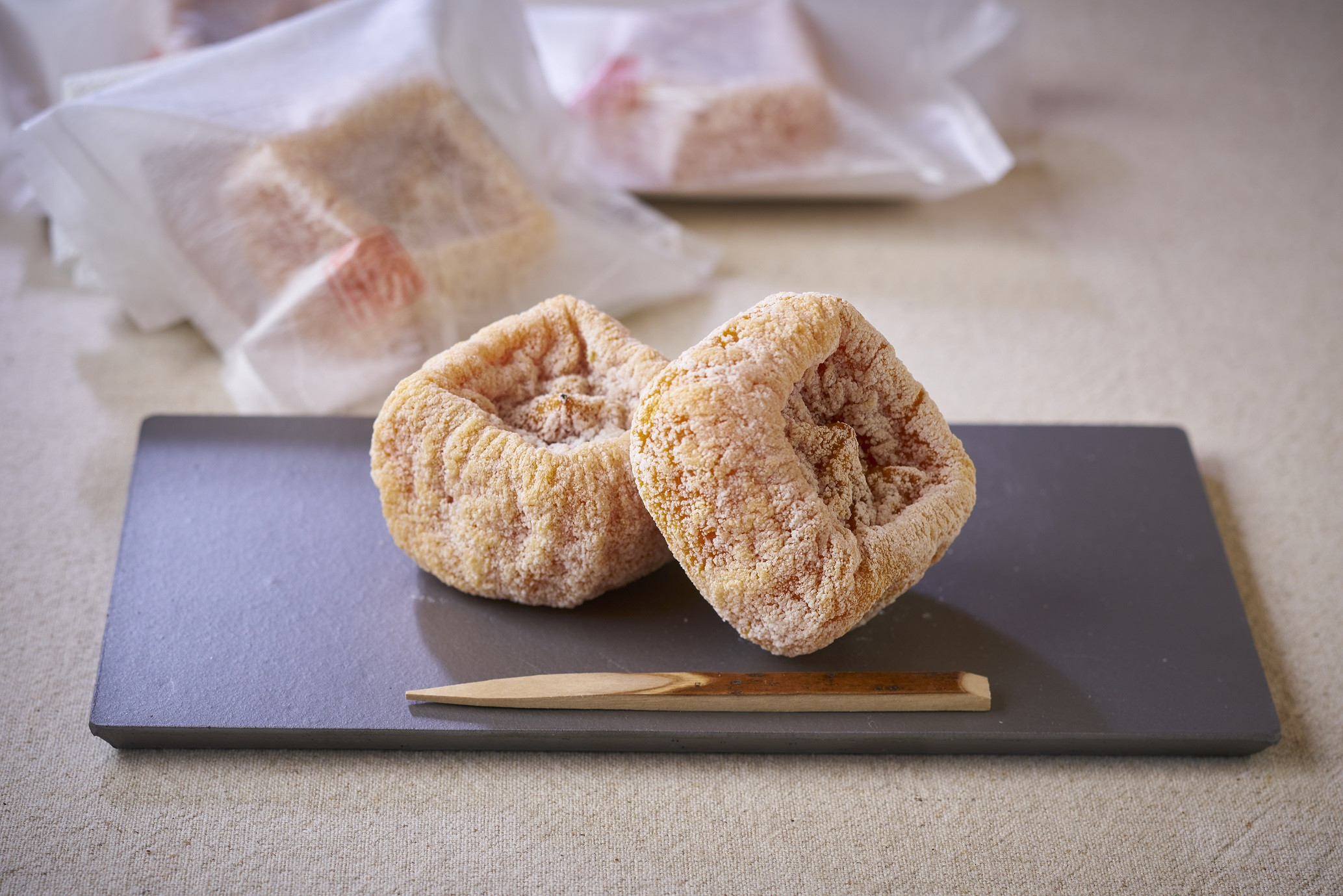 
            【令和7年12月中下旬より発送予定】『極上　勝の柿　中サイズ』 ALPBB012
          