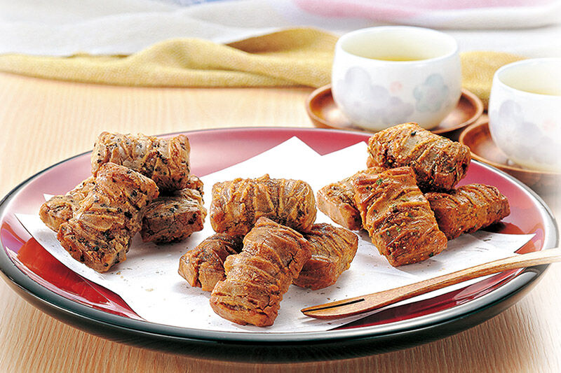 ぬれおかき 三種ミックス 3袋（3種×各1袋）甘口醤油味 胡麻味 七味唐辛子味 簡易包装 ゆうパケット 秋田いなふく米菓 [おかき せんべい 簡易包装 秋田 土産 ぬれおかき]