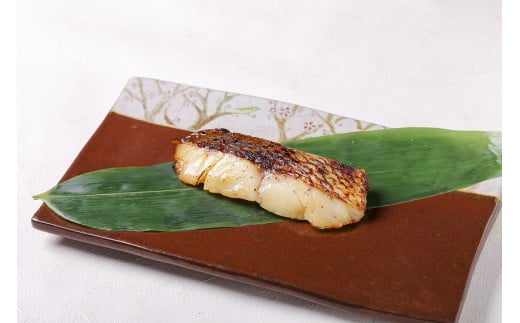 近大生まれマダイ 焼味4種食べ比べセット 計12食入 （ 塩焼き 照焼き 西京焼き 柚庵焼き 各3食入り） おかず お惣菜 西京漬け 近畿大学 焼き魚 惣菜 レトルト レンジ調理 簡単 セット 詰合せ 詰め【akd010A】